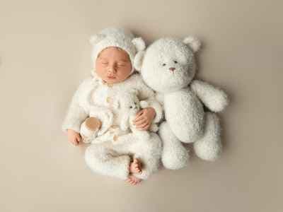 Neugeborenen- und Babyfotograf Yevheniia Ruchka