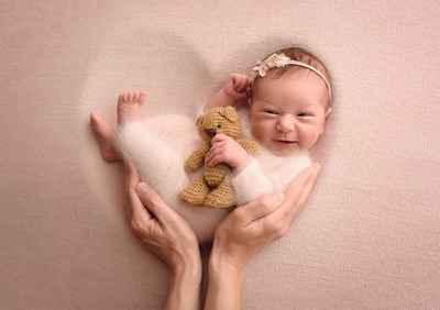 Elena Melnikova Fotostudio – Neugeborenen- & Babybauchfotografie Kiel